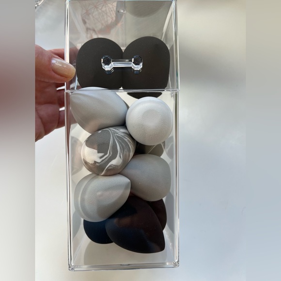 14pc Beauty Blender / sponge set w clear case with lid - Picture 4 of 7
